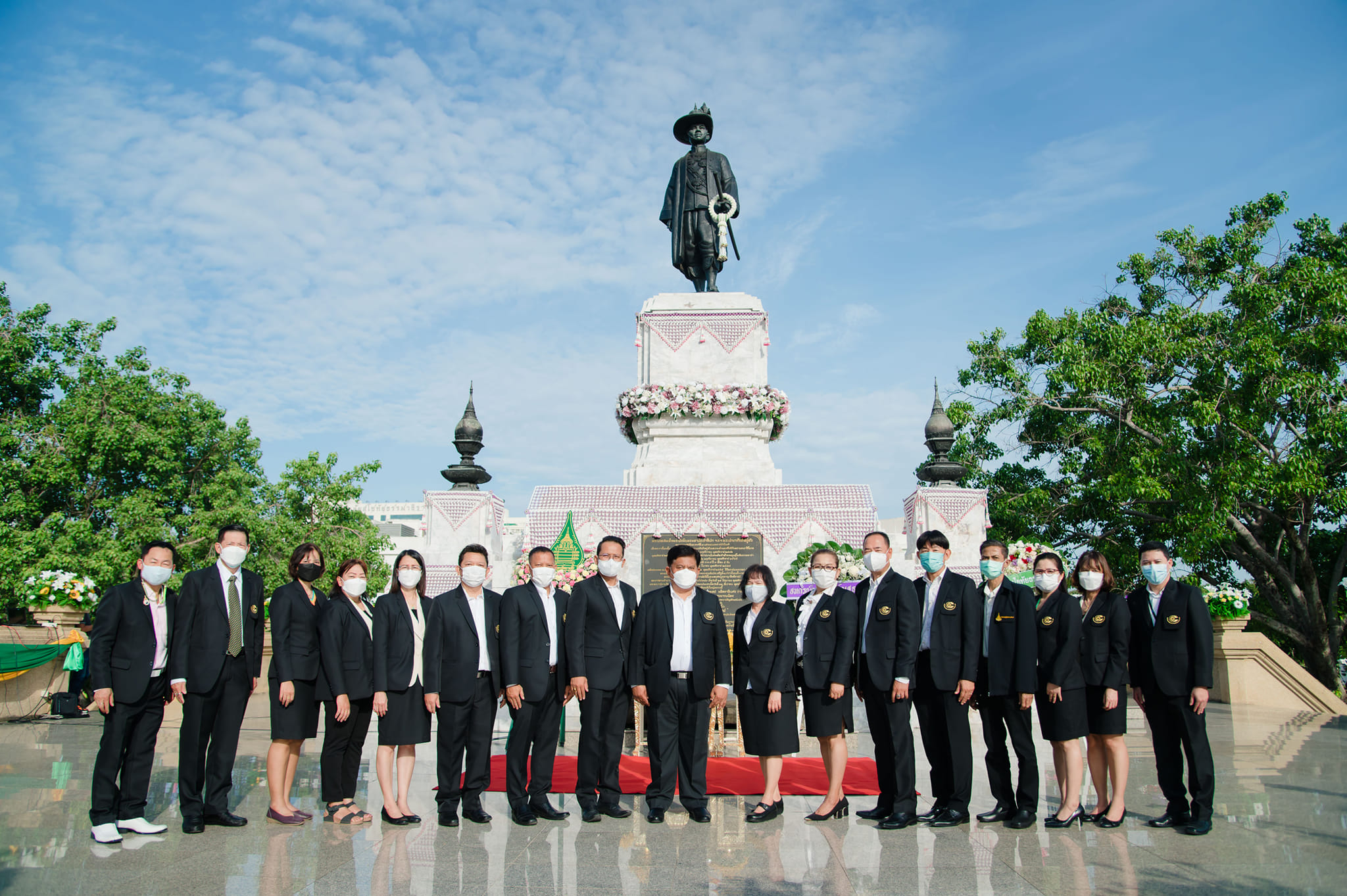 You are currently viewing King Rama VII Memorial Day Wreath-Laying Ceremony